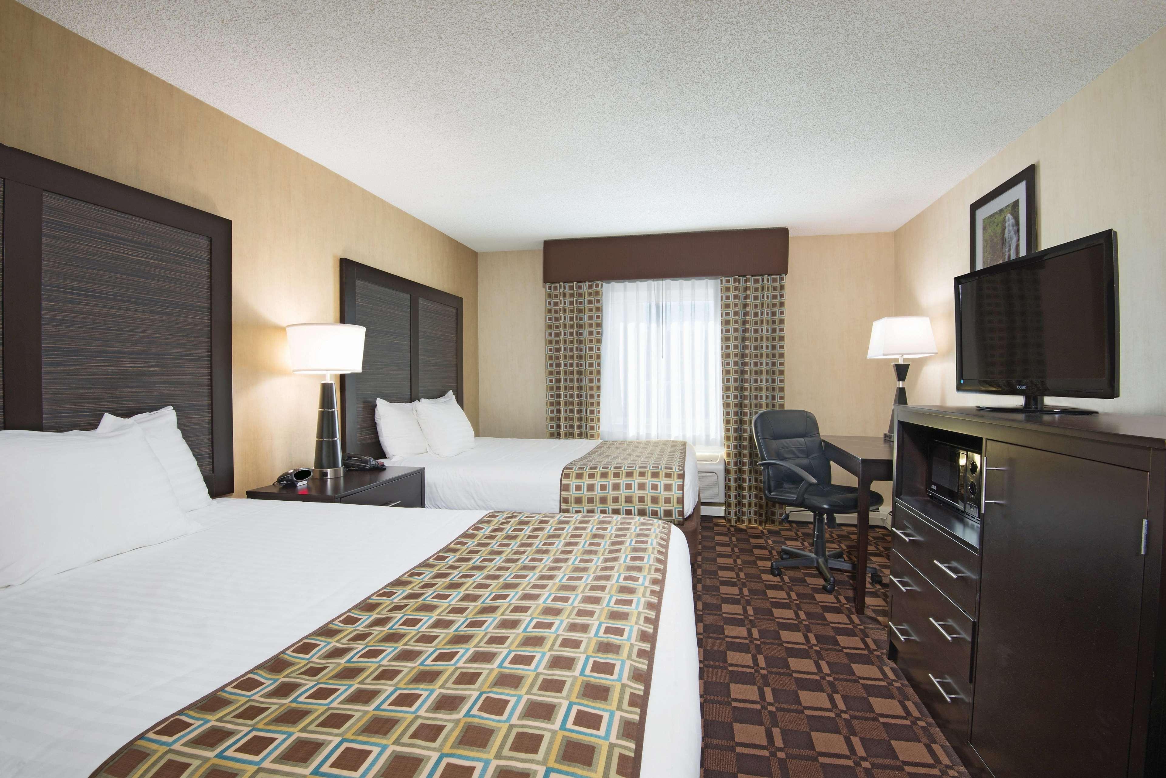 La Quinta Inn By Wyndham Buffalo Airport Уильямсвилл Экстерьер фото