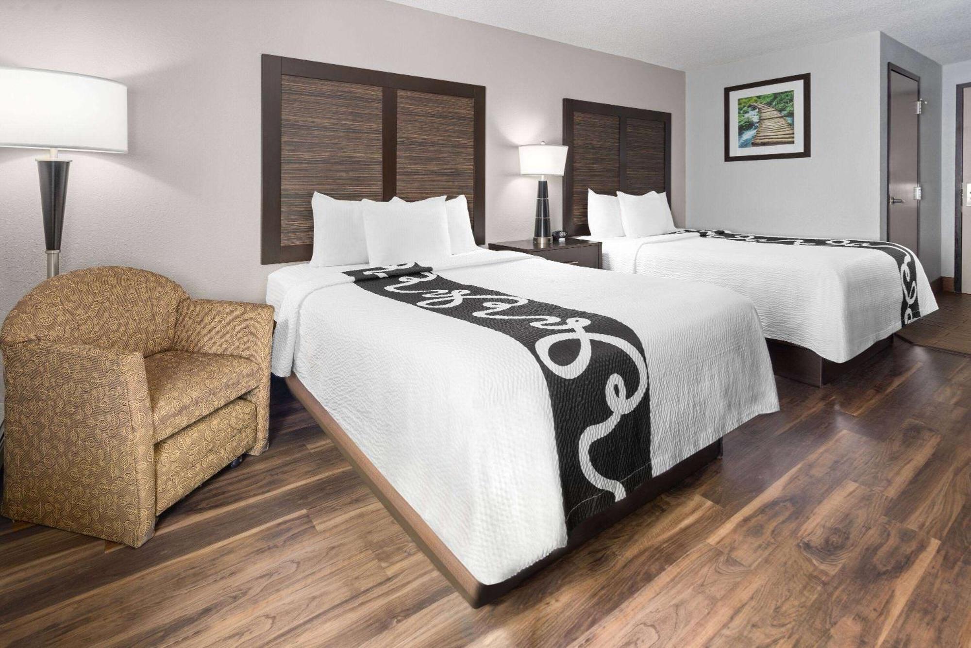 La Quinta Inn By Wyndham Buffalo Airport Уильямсвилл Экстерьер фото